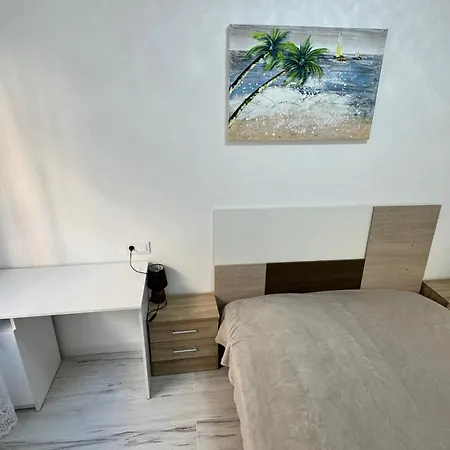 Playa Del Cura With 2 Bedrooms Apartamento